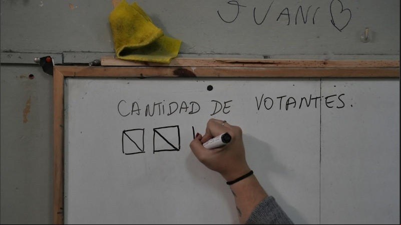 En la elección del fin de semana, poco menos de la mitad del electorado decidió no ir a votar.