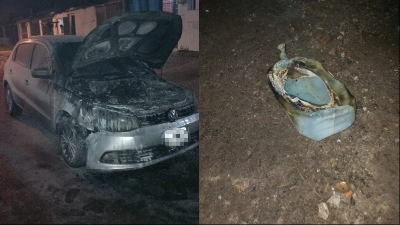 Uno de los autos incendiados esta semana de manera intencional.
